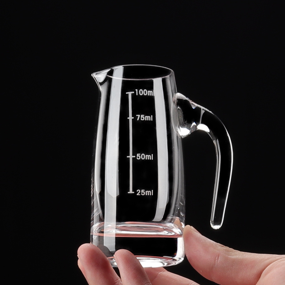 White spirit wine divider, crystal glass wine divider pot, red wine and spirits decanter, seven-character scale pot, wine divider wholesale details Picture