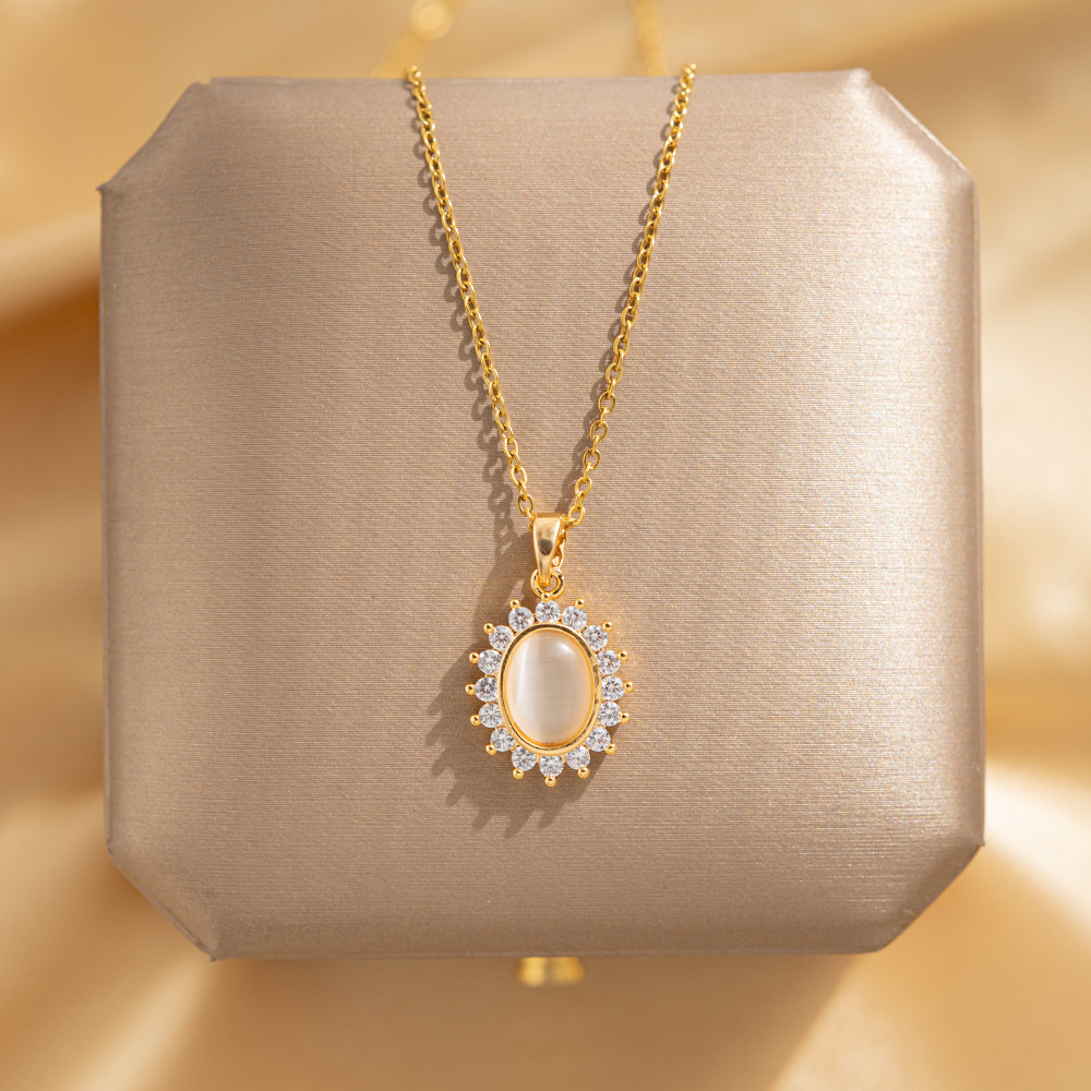 High-end cat's eye flower necklace, women's niche design sense, titanium steel collarbone chain, exquisite zircon pendant, versatile accessories full figure