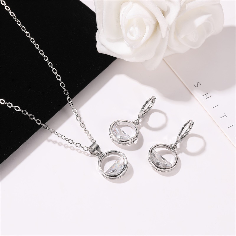 Korean-style fresh and clean zircon versatile jewelry, the same style as Douyin, a clear spring necklace, and simple semi-round forest-themed earrings Specification drawing