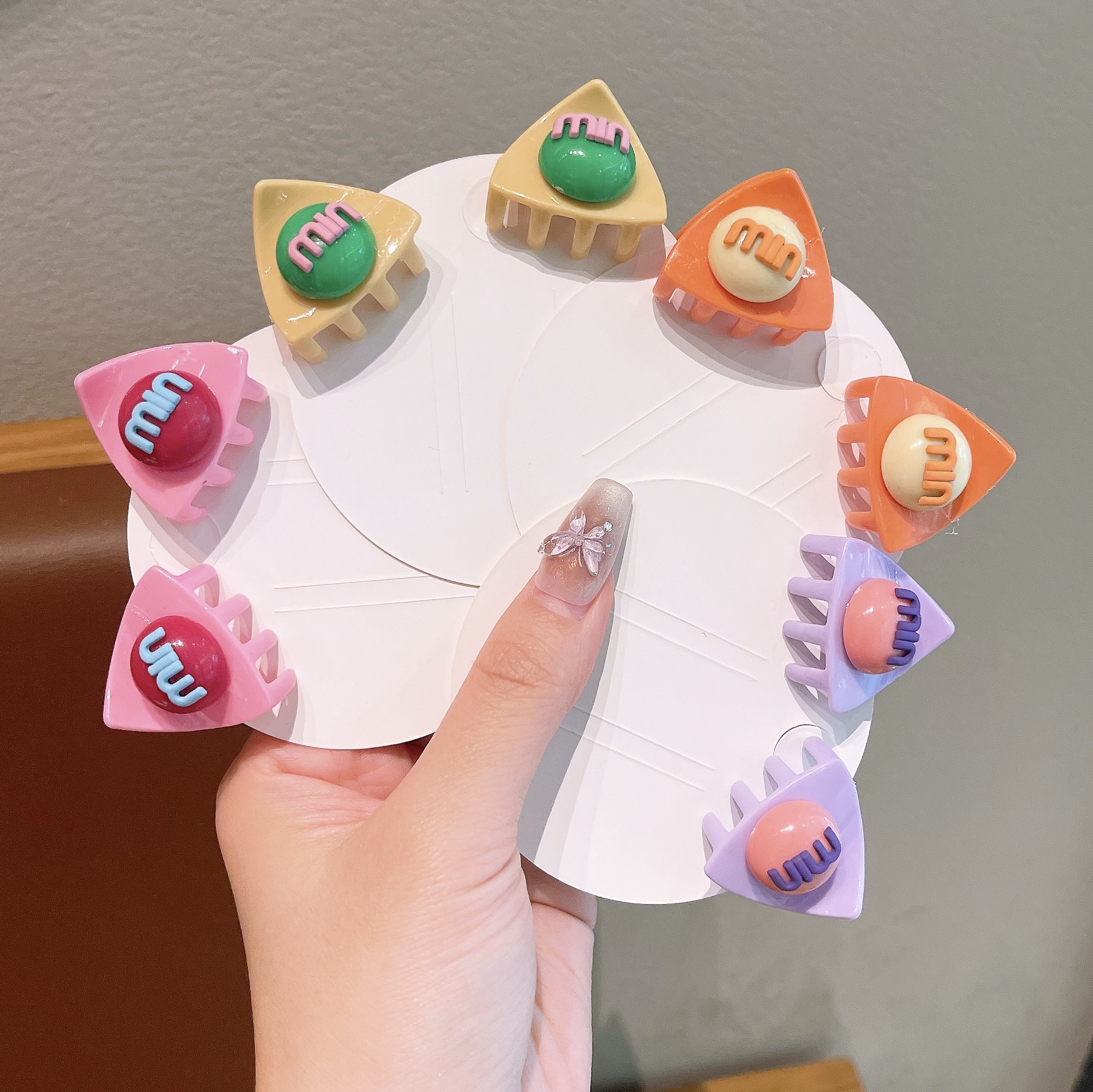Children's hairpin grab clip, small size for girls, 2025 new style side clip, bangs clip, cute forehead hairpin for little girls details Picture
