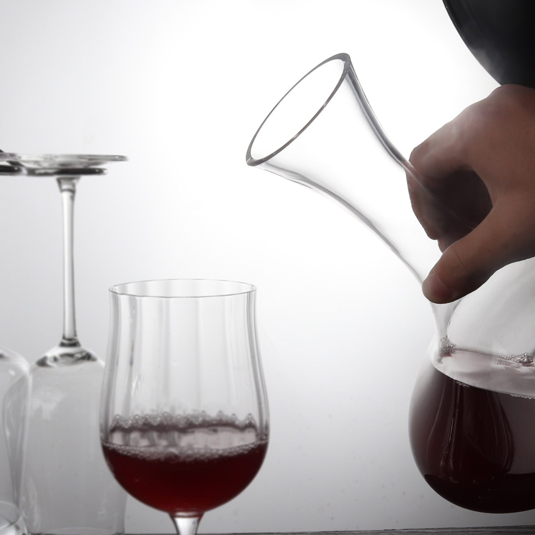 Handcrafted crystal glass flat-mouthed decanter, red wine quick decanter, hotel and restaurant household wine divider details Picture
