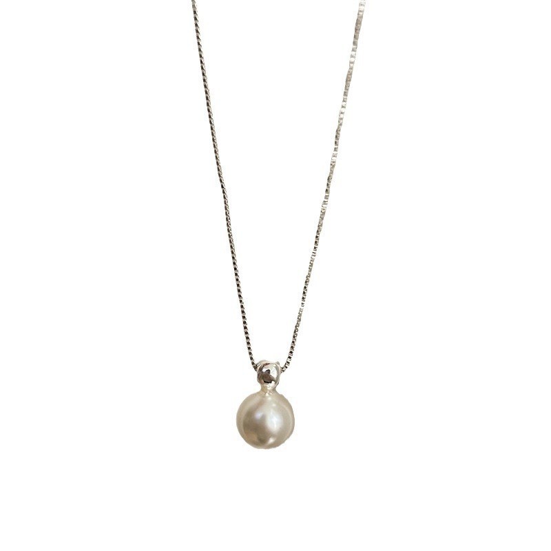 The 2024 new pearl necklace is a high-end design accessory for women, a niche and simple collarbone chain, and a light luxury and versatile necklace Item Picture