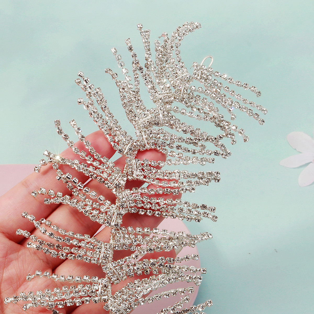 New hand-woven rhinestone headband, European and American wedding dress accessories, super shiny Sue bridal headwear, heavy work headband Application Scenario