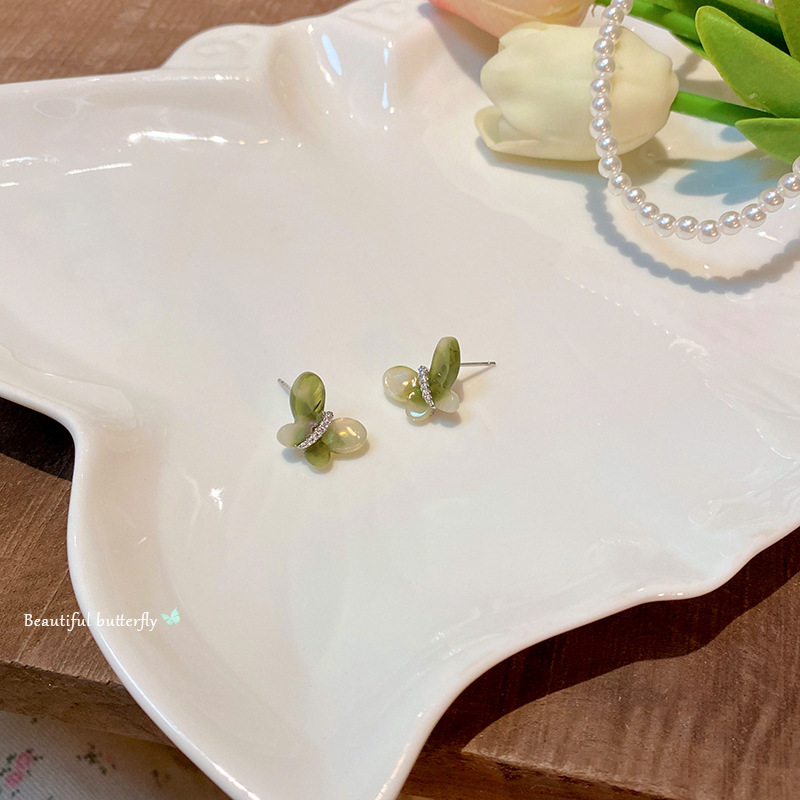 Forest-themed gradient green butterfly earrings for women, light luxury and versatile, micro-inlaid zircon stud earrings, high-end and elegant, trendy earrings Specification drawing