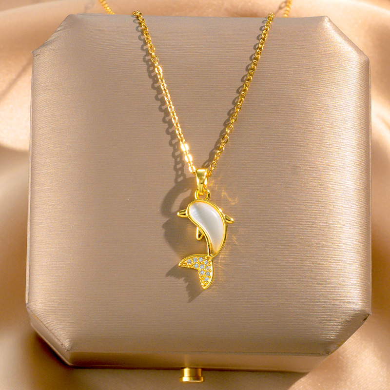 Korean-style simple and individual cat's eye stone dolphin necklace, a cute and unique female niche, popular online collarbone chain and versatile accessory full figure