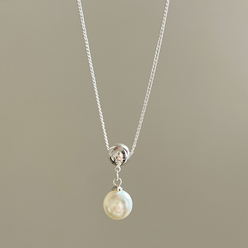 Pearl pendant necklace for women, summer, light luxury, niche design, high-end accessory, French style, versatile collarbone chain Item Picture