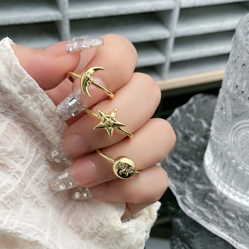 Simple and retro sun, star, moon, fashionable open ring, unique design for women, layering, niche and versatile ring full figure