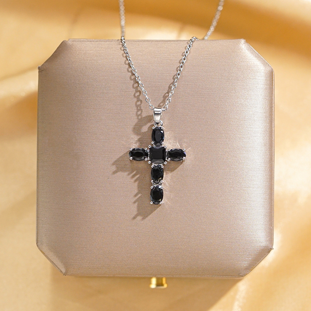 Wholesale of genuine gold electroplated and inlaid zircon cross pendant titanium steel necklace for women, European and American light luxury style collarbone chain Specification drawing