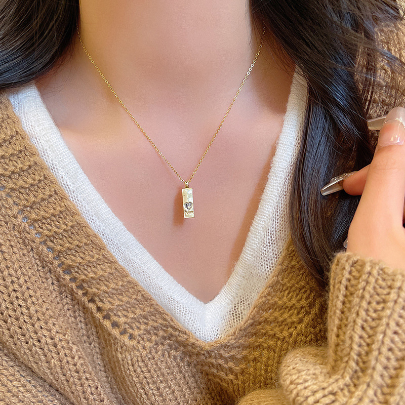 Light luxury and simple square tag titanium steel necklace, cold style, trendy and fashionable, exquisite zircon collarbone chain necklace accessory details Picture