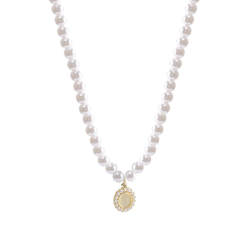 French retro cat's eye pearl necklace, women's light luxury, niche and high-end collarbone chain, best-selling accessory wholesale Item Picture