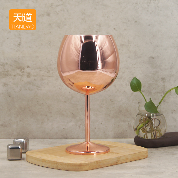 304 stainless steel cocktail wine glass 500ml, enlarged champagne wine glass, large-capacity metal highball glass Application Scenario