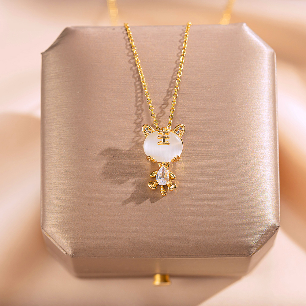 Japanese and Korean light luxury design sense cat's eye stone little tiger pendant titanium steel necklace, exquisite zircon high-end collarbone chain for women full figure