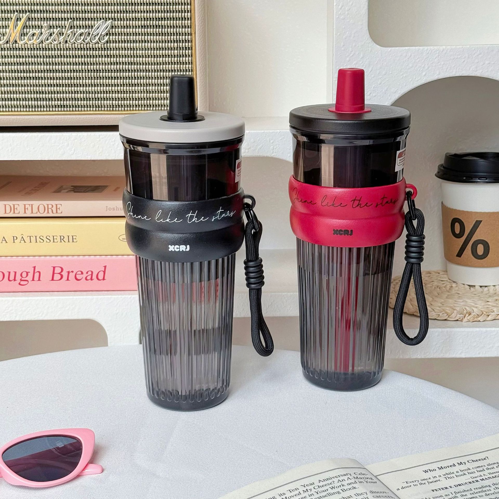 Simple large-capacity straw cup, high appearance level, men's tea-water separation cup, portable for office and home use, women's cup full figure