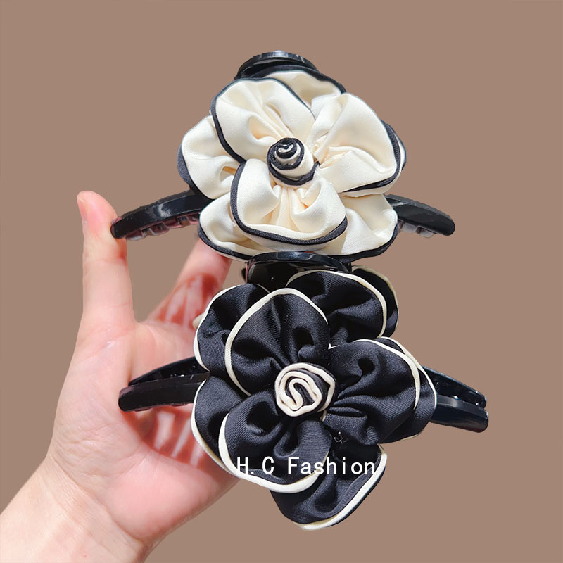 Elegant and refined camellia hair tie, hair clip, new high-end style, chanel-style bun head, semi-bun hair clip details Picture