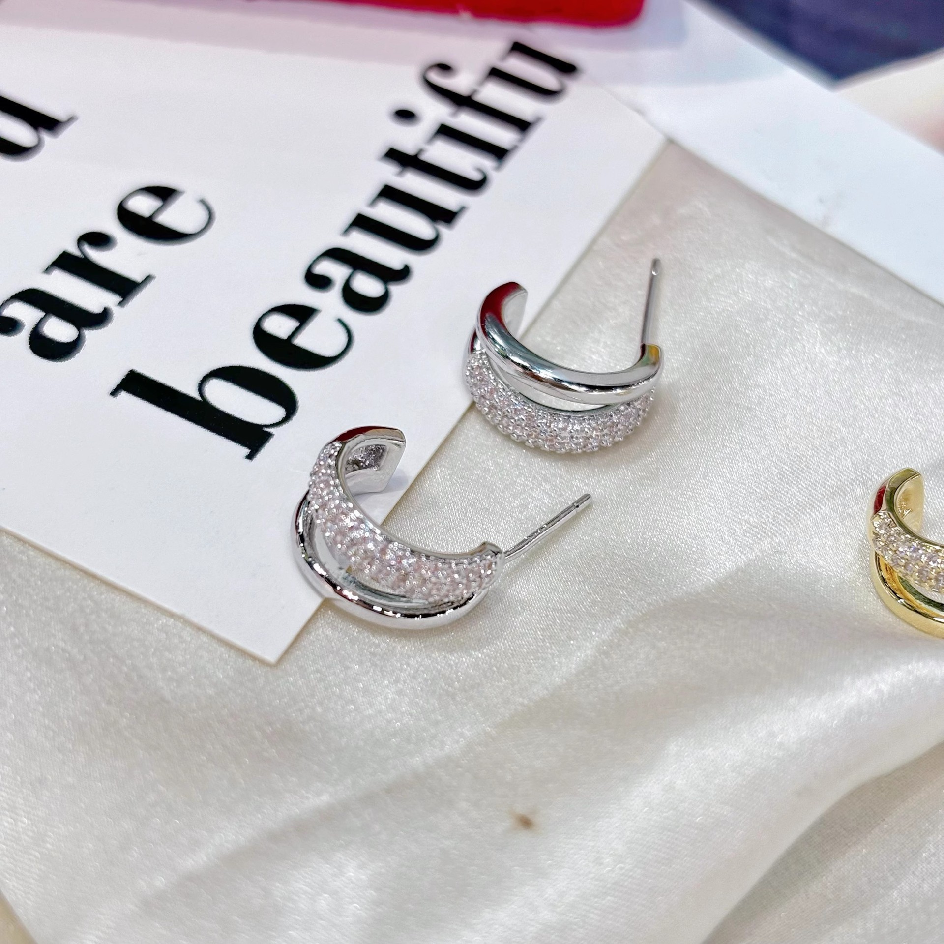 925 Silver Needle, Dongdaemun, South Korea, light luxury, exquisite, small and high-end stud earrings, fashionable and individual, 2025 new trend Specification drawing