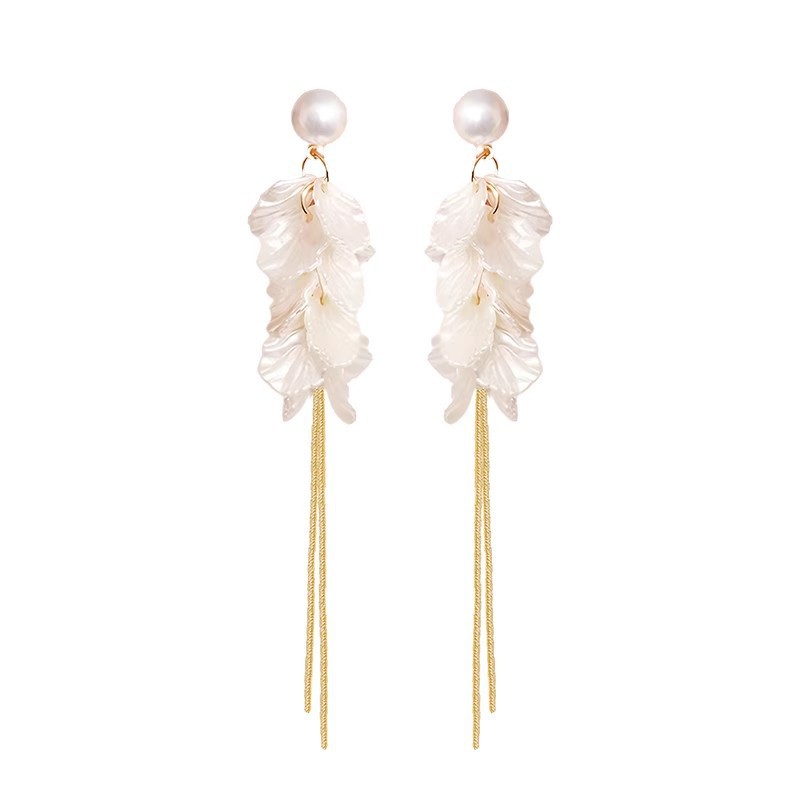 Summer pearl white petal tassel earrings, women's high-end and light luxury earrings, women's seaside vacation style stud earrings Item Picture