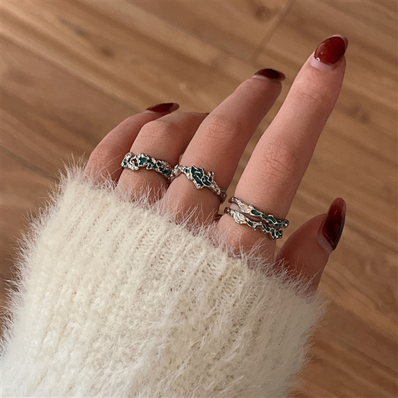 Lava drop glaze irregular French pleated open ring for women, dark and unique, ins style high-end ring details Picture