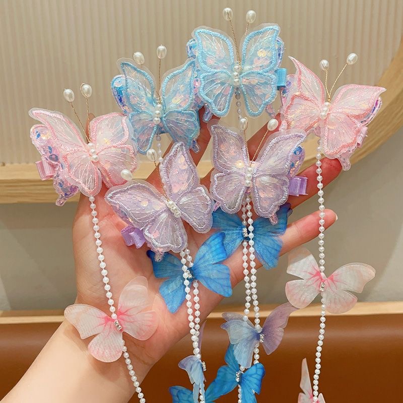 Pearl tassel hair clips, girls' colorful ponytail braided hair chains, children's butterfly wing hair accessories, baby hair clips, headwear Application Scenario