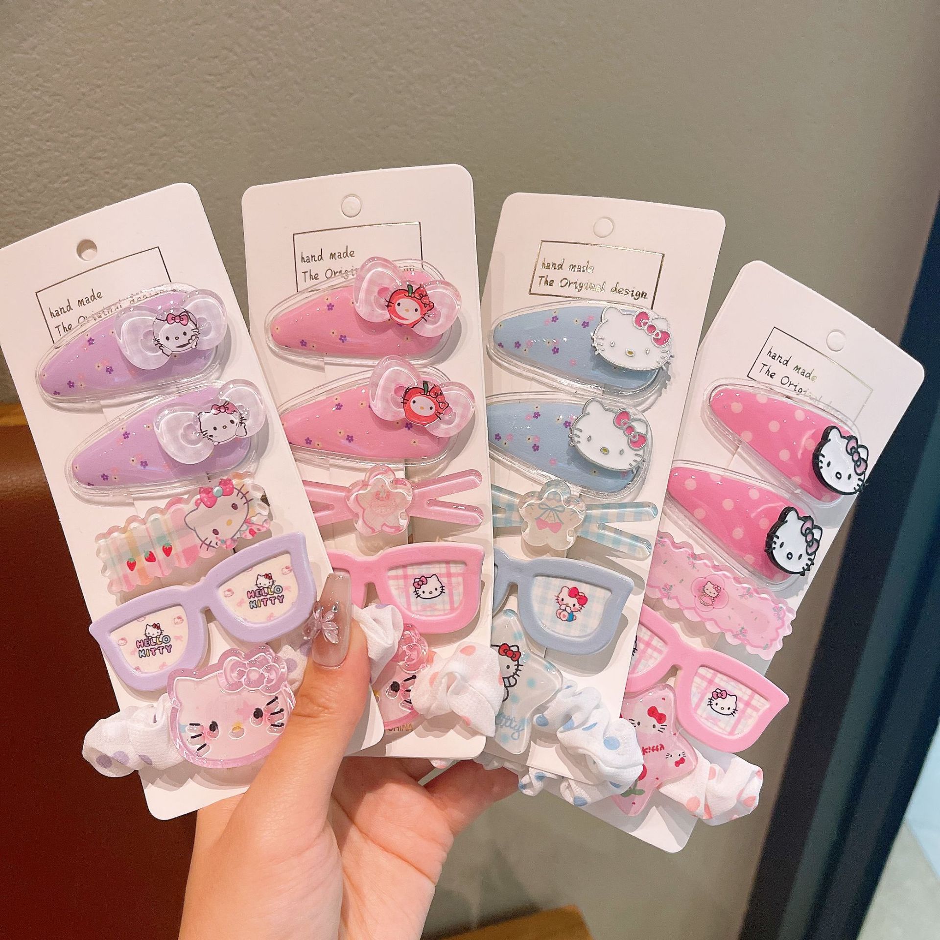 Sweet and cute checkered Sanrio small glasses hair clip, cartoon high appearance level, girlish heart side clip hair clip, hair accessory clip full figure