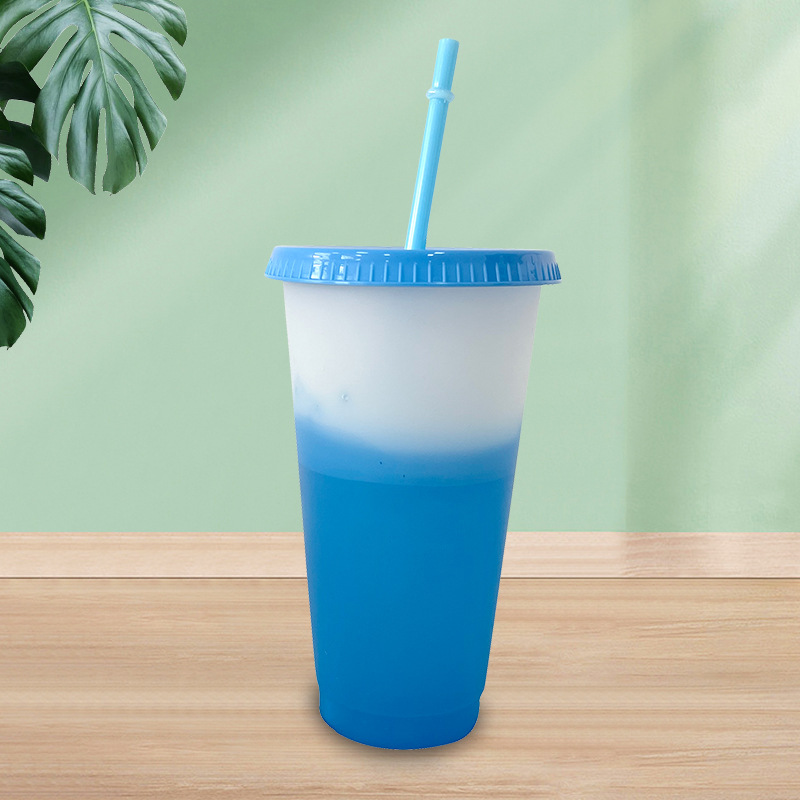 Personalized, fashionable, portable plastic color-changing cups, the same style as Internet celebrities, plastic cups with straws, wholesale from the manufacturer full figure