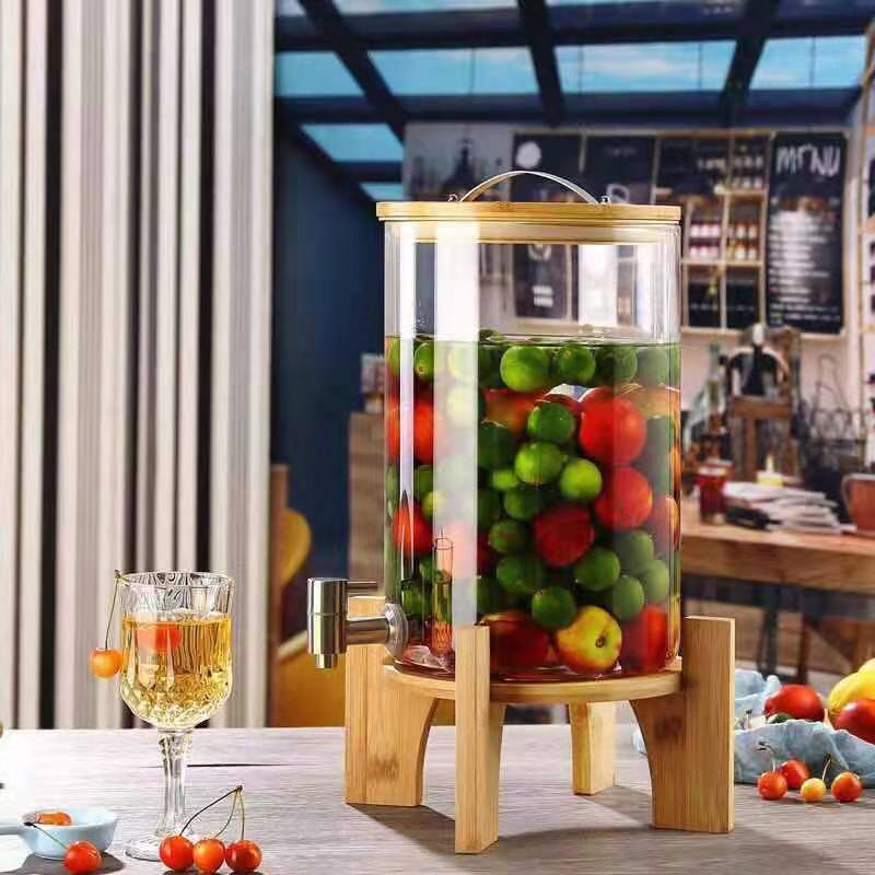 Heat-resistant and cold-resistant glass plum wine bottle with faucet, wine jar, grape wine bottle, sealed can for cola beverage, household full figure