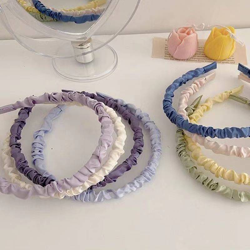 The 2022 new headband, a popular hair tie and headband, is specially designed for women to wash their faces in spring. It is also a summer hair clip and hair pressure accessory Application Scenario