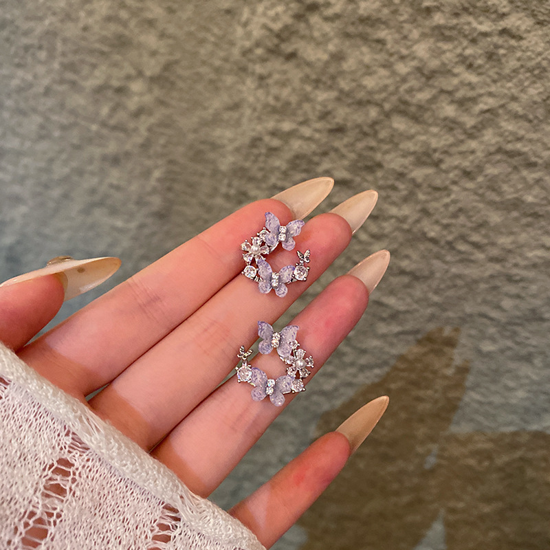 Super fairy blue diamond-encrusted butterfly earrings, cold style, niche design sense, elegant stud earrings, fashionable and versatile earrings wholesale Specification drawing