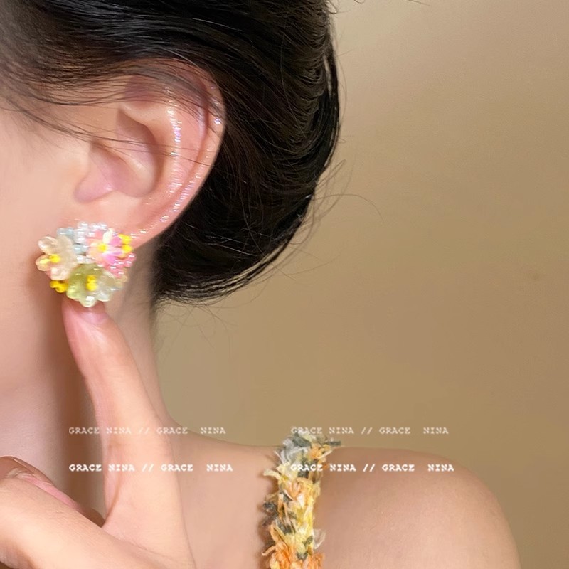 Dopamine colorful flower stud earrings for women, seaside vacation style, floral earrings for young girls, fashionable, fresh and elegant earrings Specification drawing