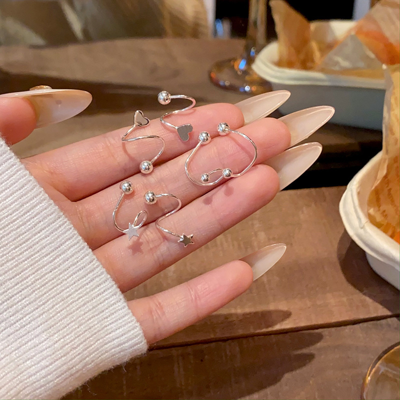 Simple ear piercing care, no need to remove star-shaped ear studs when sleeping, a unique and high-end look for women, plain screw ear rings, and popular earrings full figure