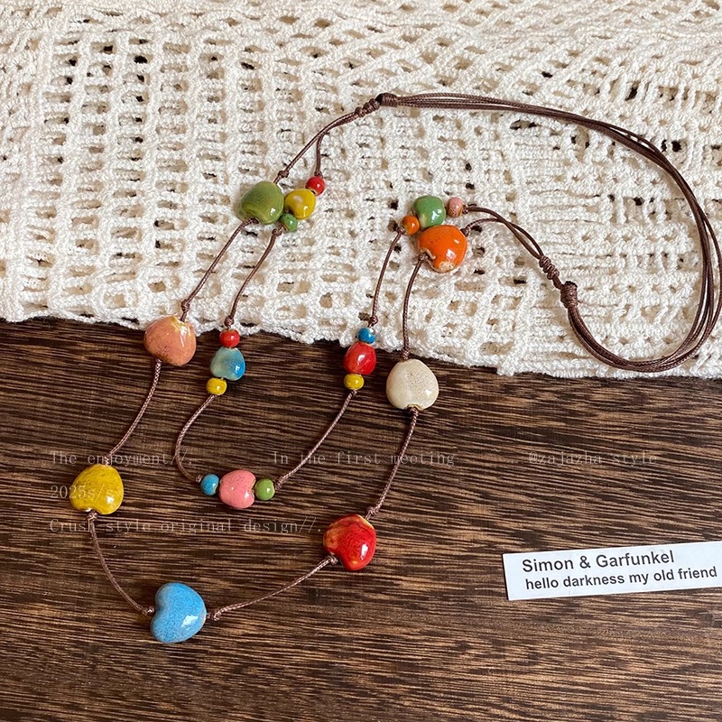 Rainbow Candy ~ Ceramic heart-shaped collarbone chain, women's summer dopamine double-layer layered necklace, simple and versatile accessory details Picture