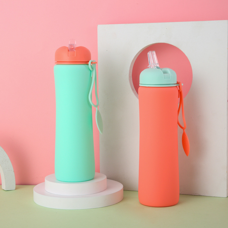 New outdoor summer silicone water bottle, foldable sports water cup for cycling and mountain climbing, large-capacity portable water bottle