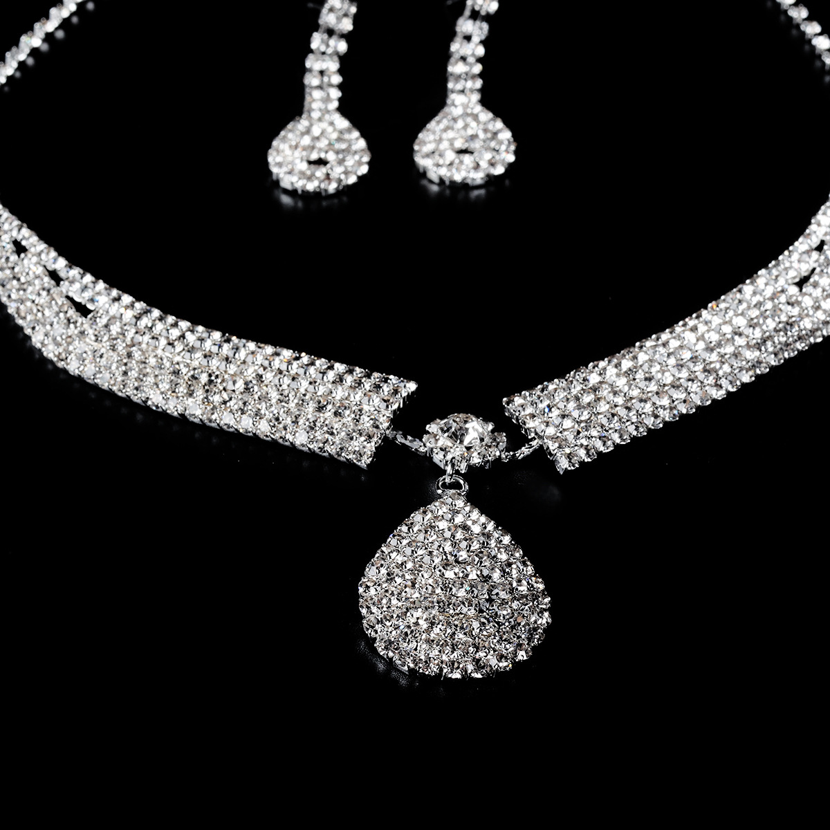 New fashionable sparkling diamond pearl elegant Luxury Bride Set Accessories Necklace Earrings Two-piece Set N2854 Specification drawing