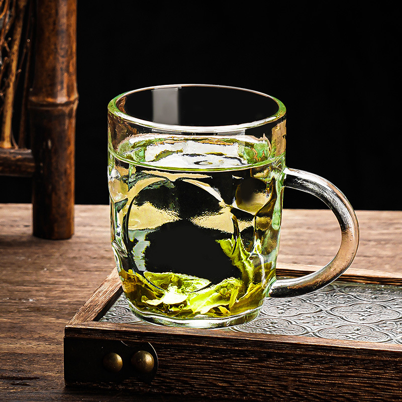 Draft beer cups, water cups, household cups, heat-resistant glass cups, tea cups, large-capacity guest cups, pineapple cups with handles, beer mugs Specification drawing