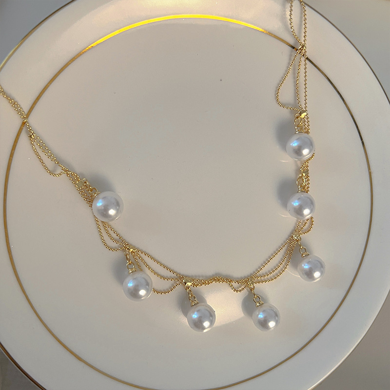 Light luxury lace pearl necklace for women, Japanese and Korean style, high-end feel, niche design, court style pearl collarbone chain details Picture