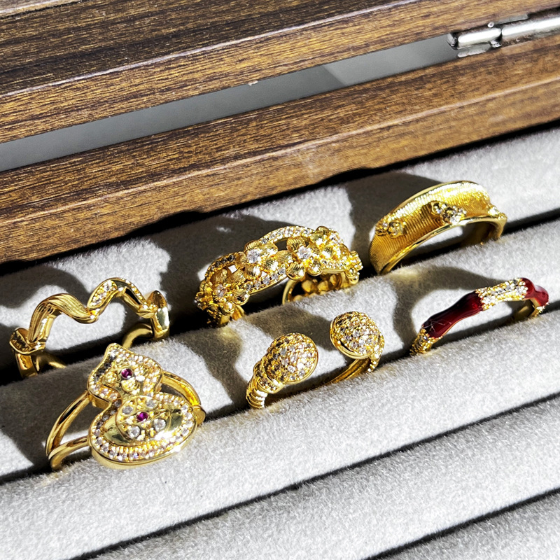 The new Chinese-style gourd bamboo joint open ring for women in 2025, a unique and stylish design, is a bestseller on Xiaohongshu Application Scenario