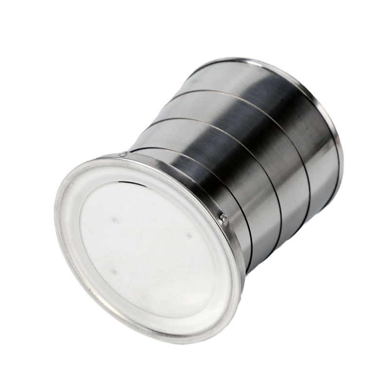 Cross-border new products: stainless steel telescopic cup, small wine glass, travel compression cup, keychain, water cup, portable cup, outdoor folding Application Scenario