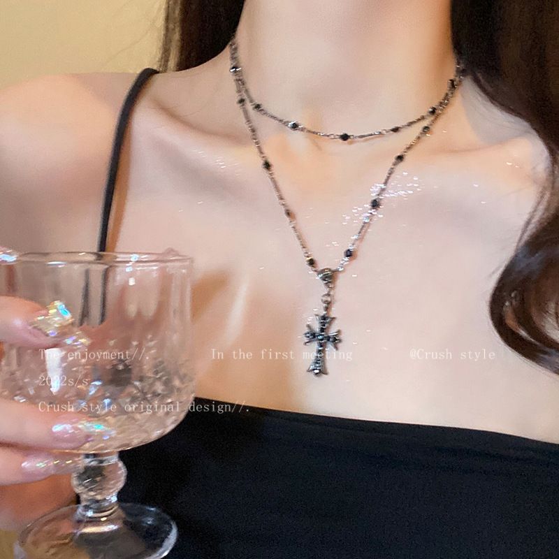 Dark Zircon cross beaded necklace, a long double-layered neckchain for women's fashion, a versatile collarbone chain accessory full figure