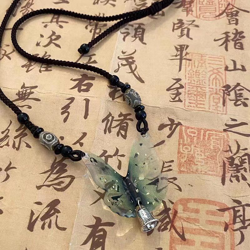 New Chinese-style green butterfly necklace, women's retro ethnic style woven collarbone chain, ancient style Zen style best-selling necklace accessory details Picture