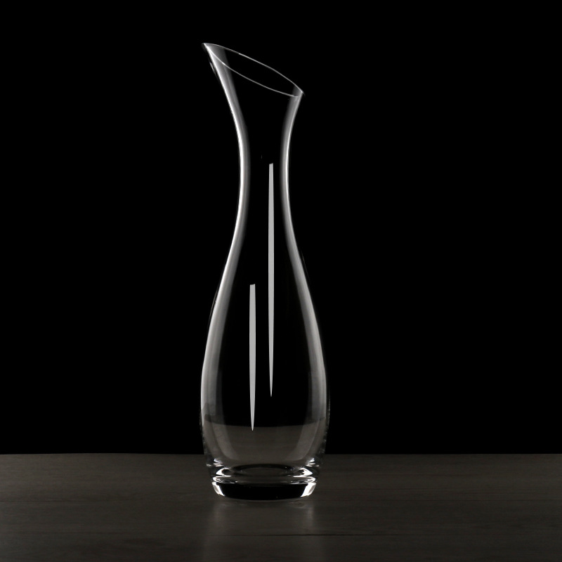 Factory direct sales crystal glass wine decanter, slanted decanter, grape-free wine divider, creative wine pot details Picture