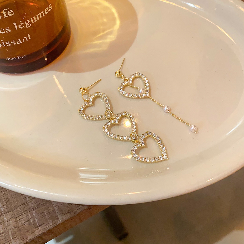 Super sparkling full diamonds, asymmetrical heart-shaped tassel stud earrings, long and elegant pearl earrings, a sweet and light luxury accessory for women Specification drawing