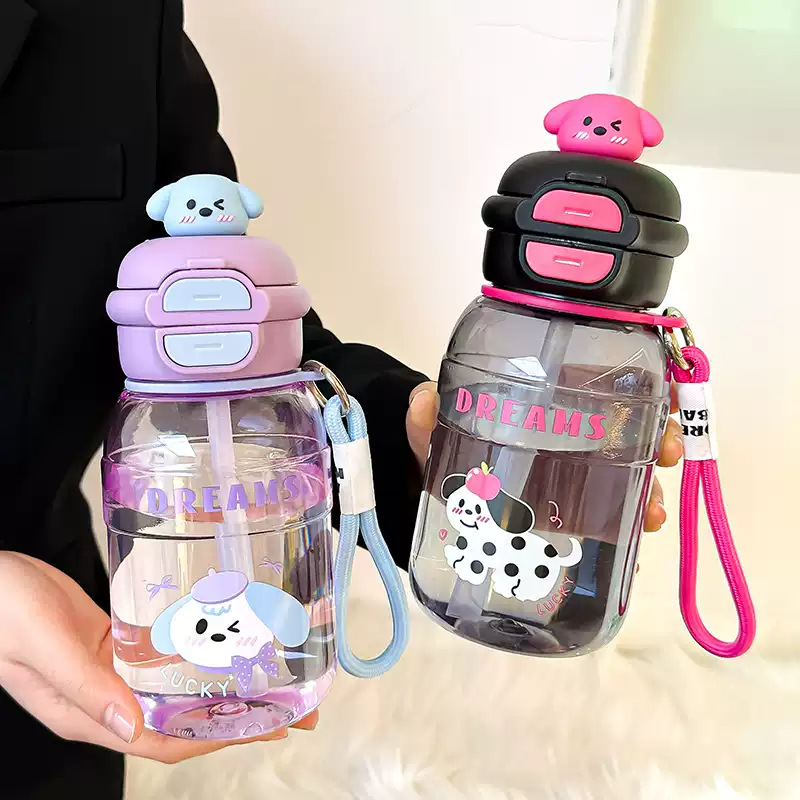 Wholesale of cartoon doll plastic cups, creative one-lid double-drinking straw cups, outdoor portable hand-held school water cups full figure
