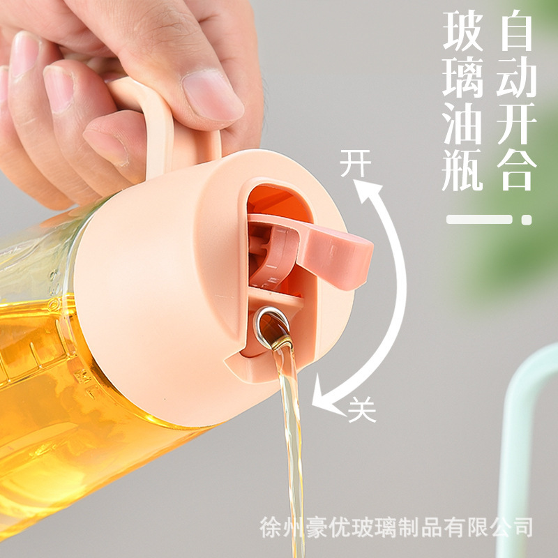 630ml automatic opening and closing oil bottle, household kitchen soy sauce and vinegar bottle, glass seasoning bottle, oil bottle wholesale available with printing Application Scenario