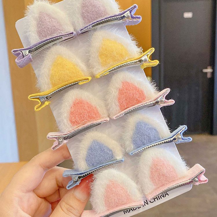 Plush cat hair clips, female cat ear clips, headwear, children's cute, internet-famous furry hair clips, top clips, duckbill clips full figure
