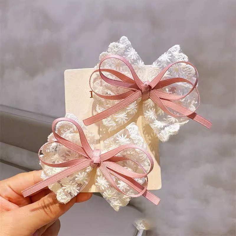 New French lace fabric lace bow hair clips, handcrafted broken hair clips, girlish side bangs hair clips Application Scenario
