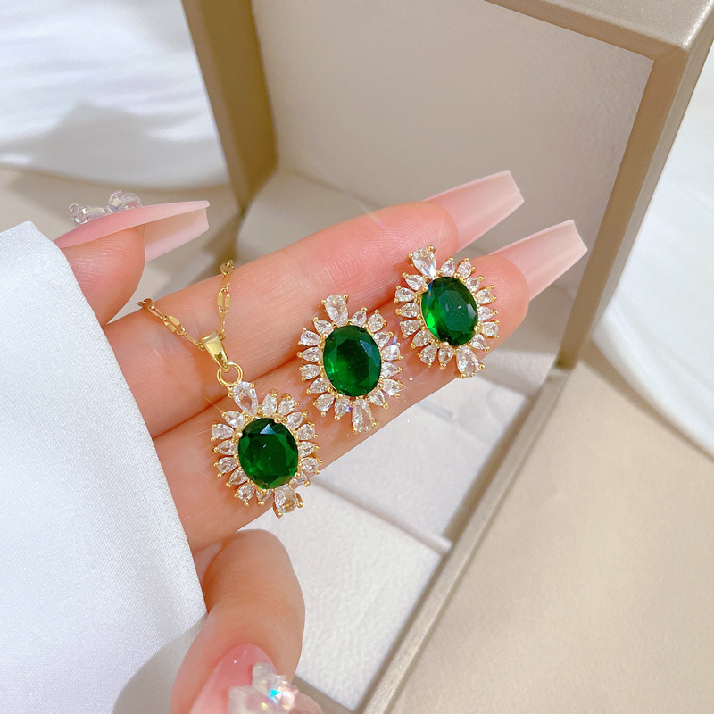 【 Titanium Steel 】 Diamond-shaped horse eye necklace Earring set, light luxury, micro-inlay, personalized and elegant banquet earrings and necklaces combination full figure