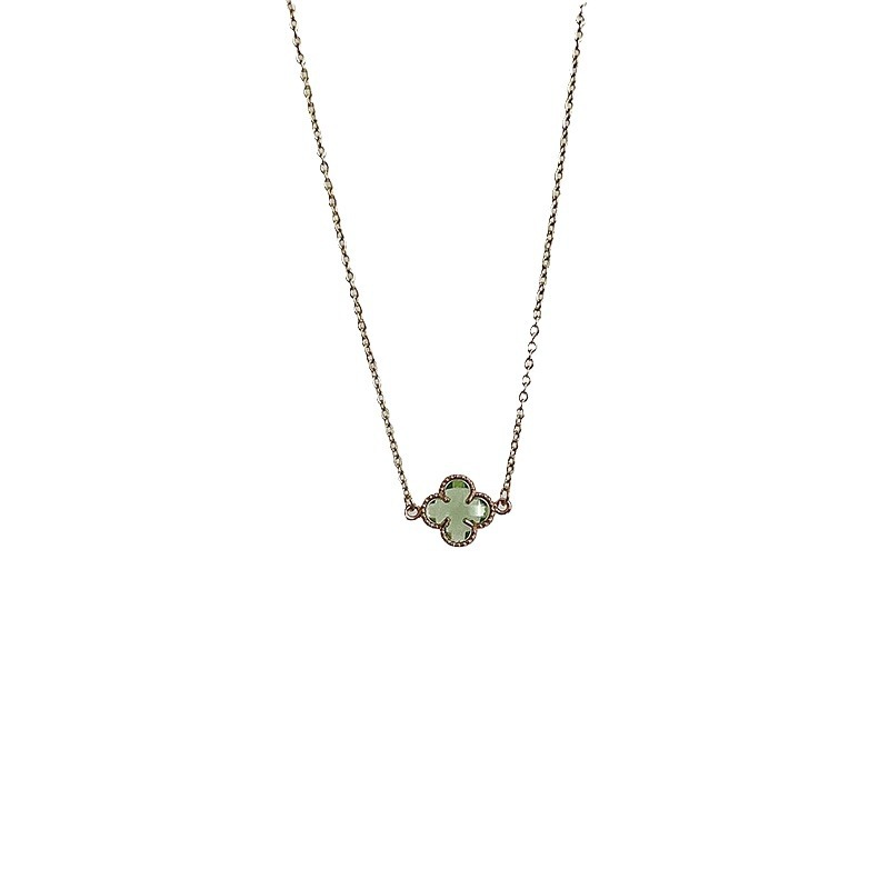 French retro pearl necklace for women, light luxury and niche design sense, high-end collarbone chain, 2024 new style bestseller necklace Item Picture