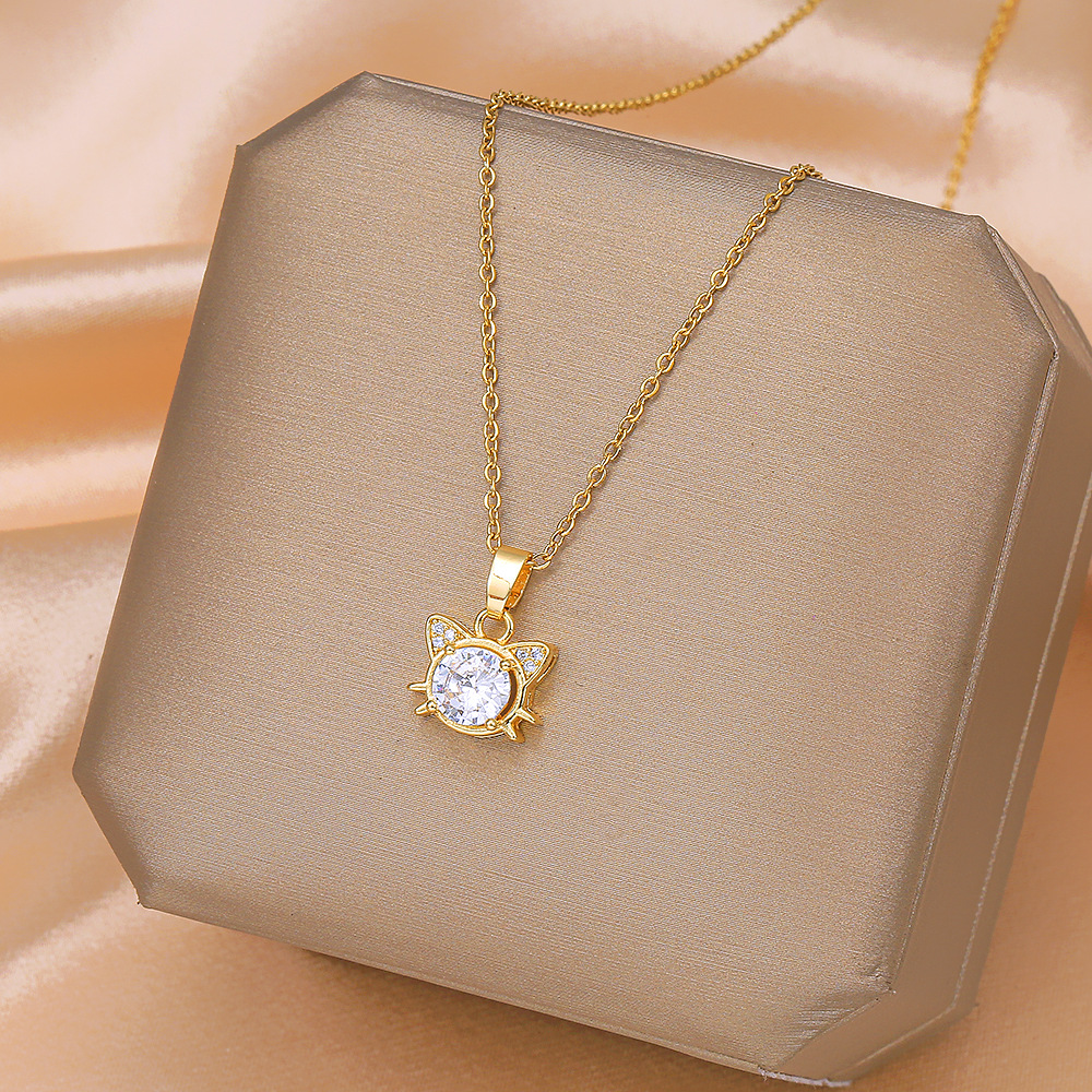 Fashionable and cute little cat pendant titanium steel necklace for women, exquisite zircon collarbone chain, niche design sense, versatile accessory full figure