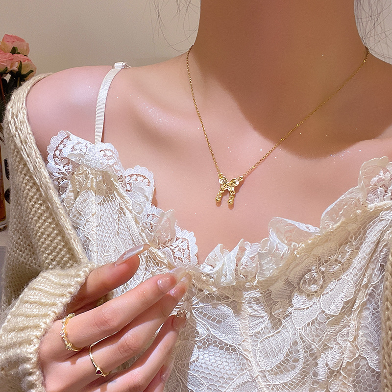 Light luxury and niche butterfly pendant titanium steel necklace, versatile for women, elegant and high-end collarbone chain, 2025 new style accessory Application Scenario