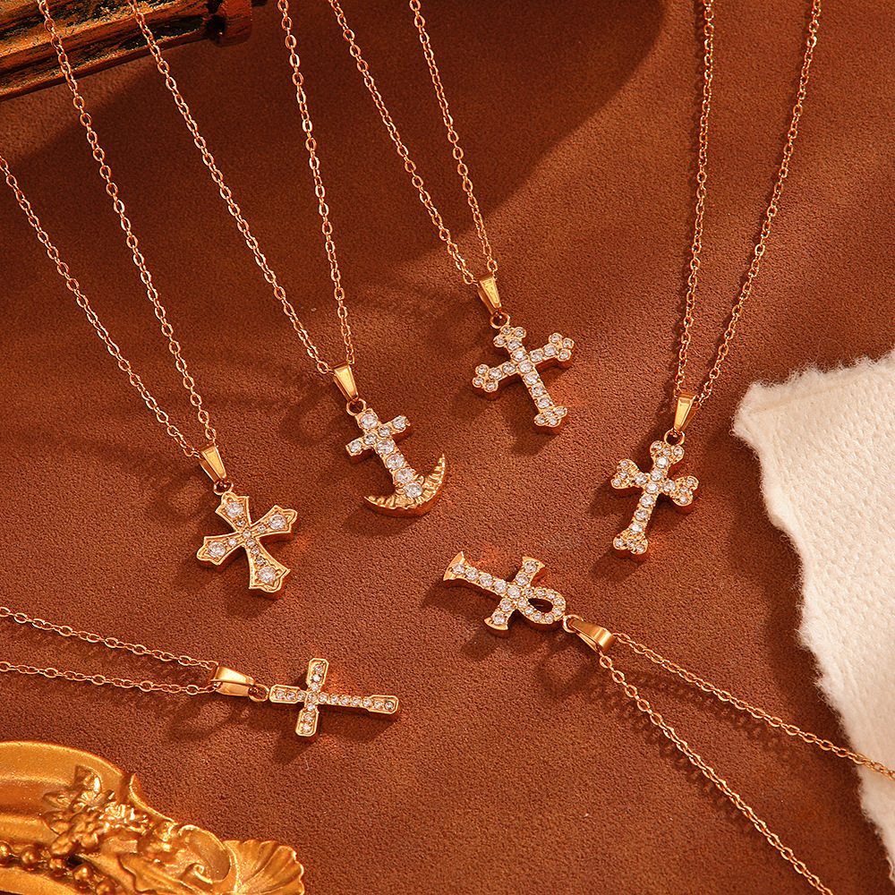 Cross-border stainless steel light luxury love micro-inlaid zircon small pendant necklace, titanium steel versatile cross collarbone necklace for women full figure