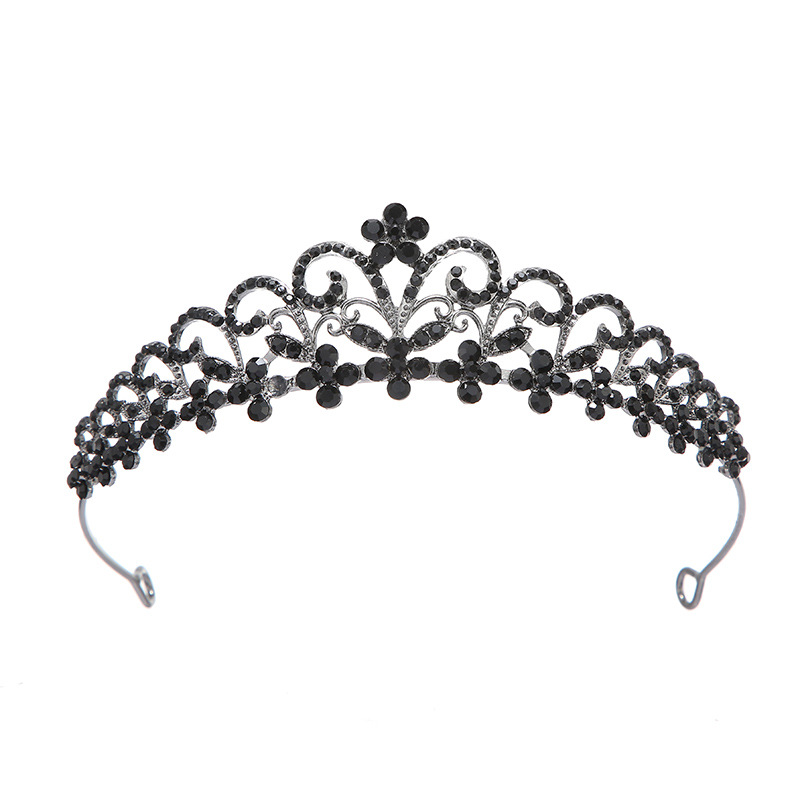 Crown bride headwear, simple hairband, crystal water diamond handcrafted hairband, crown princess birthday party updo headwear Application Scenario
